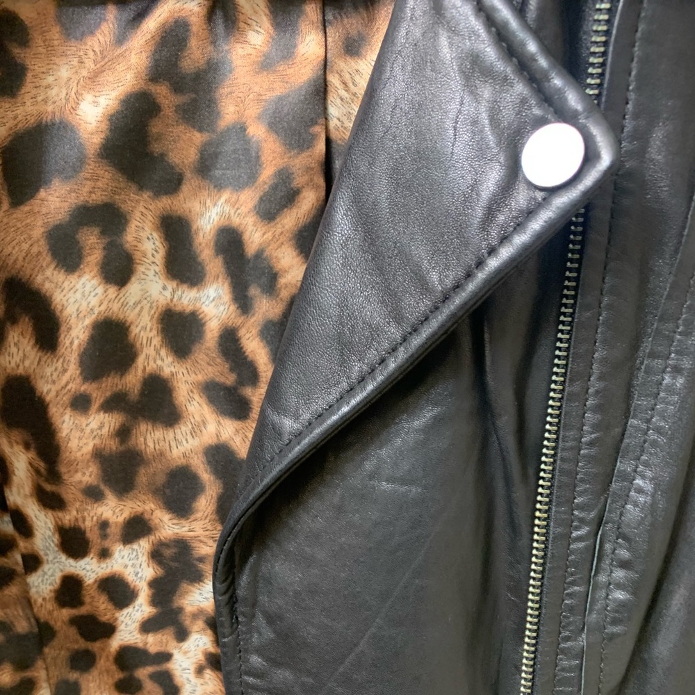 Cache Leather Vest - Picture 2 of 5